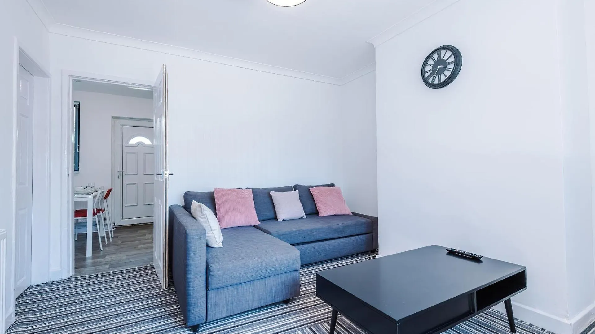 Willa Large 5Br Skipton House - With Spacious Parking - Close To Station 0*,  Wielka Brytania