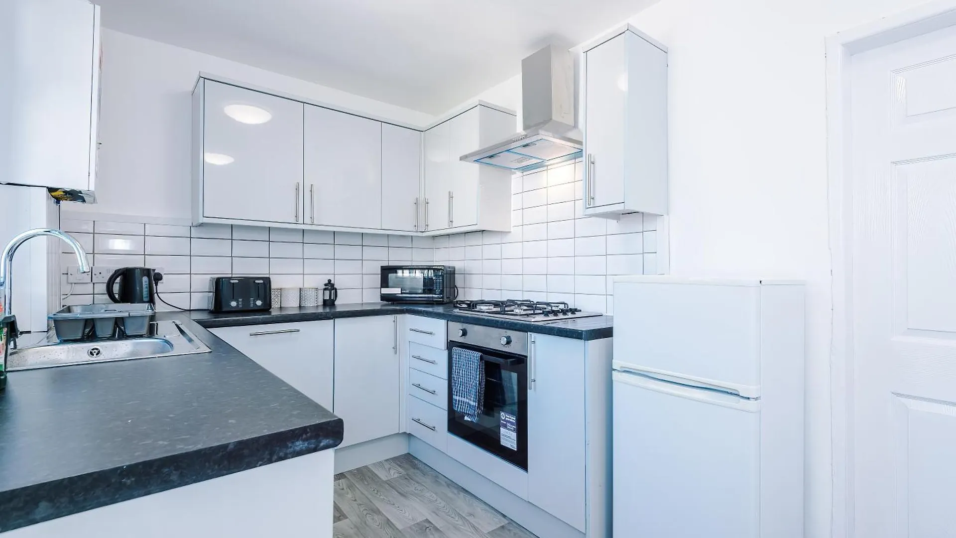 Willa Large 5Br Skipton House - With Spacious Parking - Close To Station Dom wakacyjny