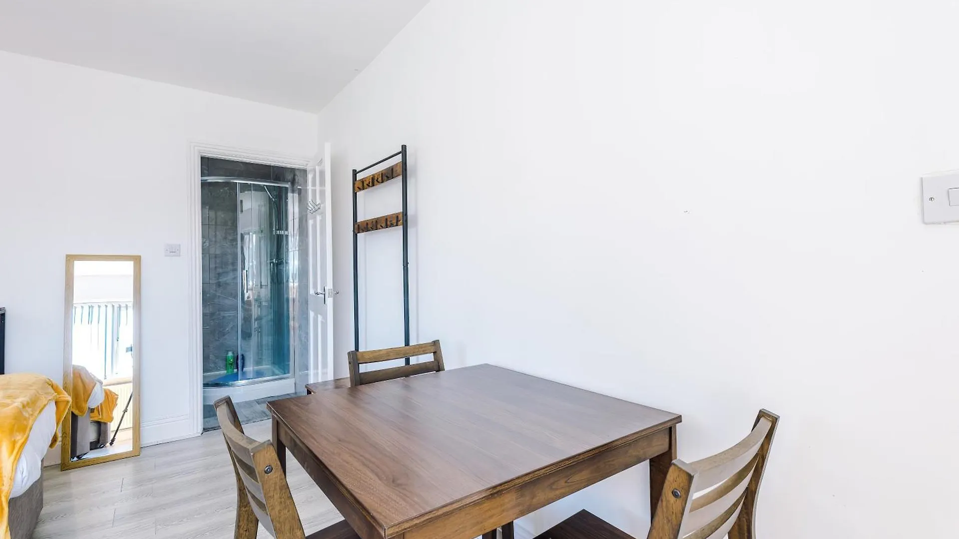 Dom wakacyjny Willa Large 5Br Skipton House - With Spacious Parking - Close To Station Wielka Brytania