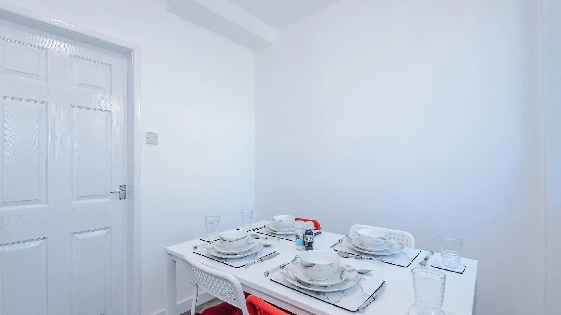 Willa Large 5Br Skipton House - With Spacious Parking - Close To Station 0*,