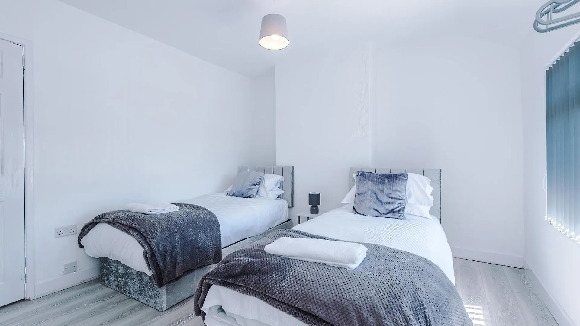Willa Large 5Br Skipton House - With Spacious Parking - Close To Station Dom wakacyjny