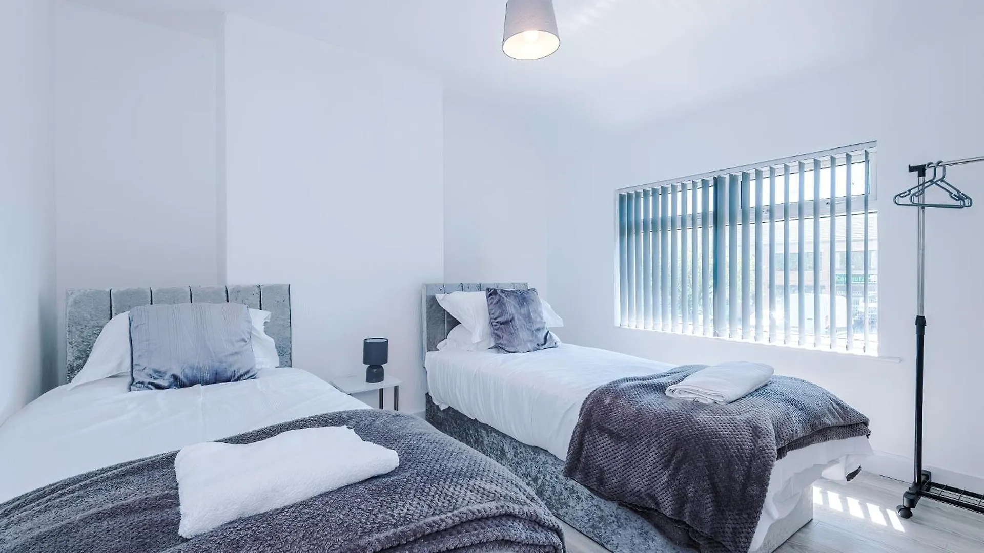 Willa Large 5Br Skipton House - With Spacious Parking - Close To Station 0*,