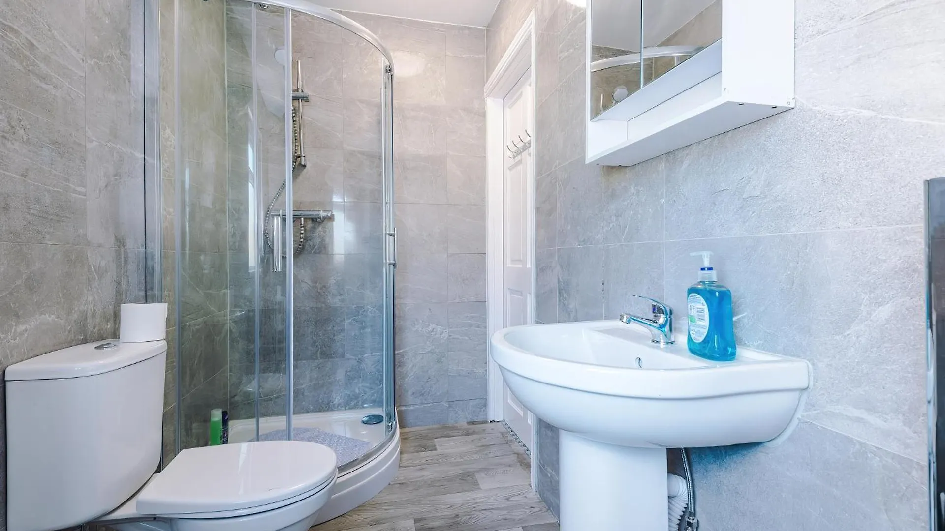 Dom wakacyjny Willa Large 5Br Skipton House - With Spacious Parking - Close To Station Wielka Brytania